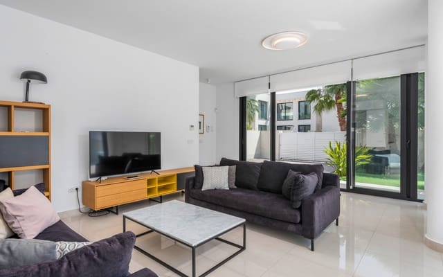 Chalet de 4 habitaciones en Ciudad Quesada, Rojales en venta con piscina - 640.000 € (Ref: 9357737)