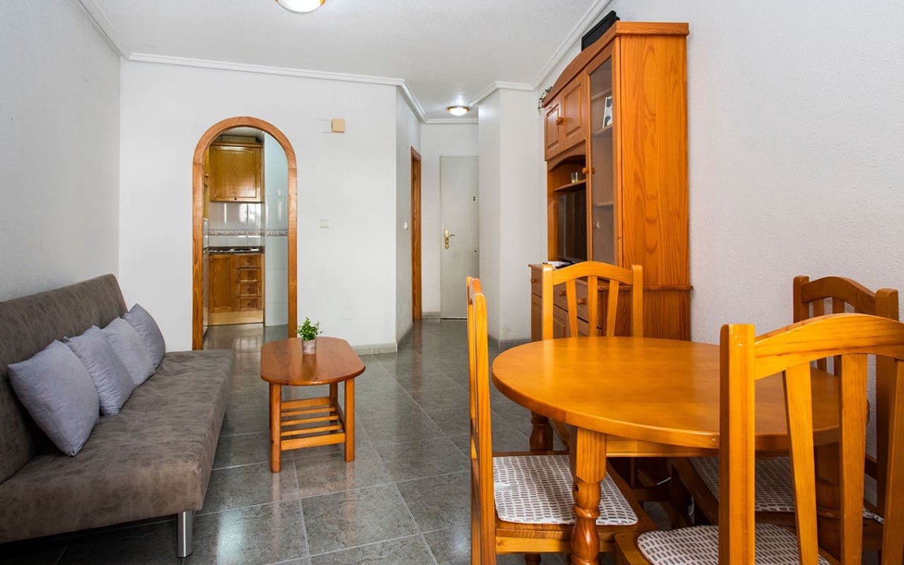 1 quarto Estúdio para venda em Torrevieja com piscina - 88 000 € (Ref: 9369370)