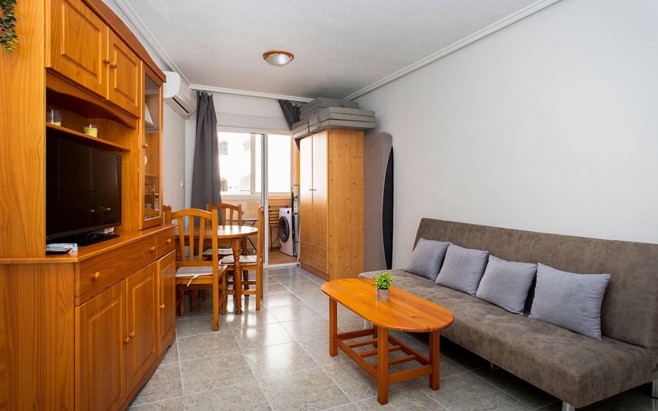 1 quarto Estúdio para venda em Torrevieja com piscina - 88 000 € (Ref: 9369370)