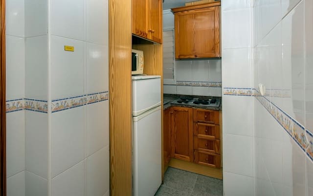 1 makuuhuone Yksiö myytävänä paikassa Playa de los Locos, Torrevieja mukana uima-altaan - 88 000 € (Ref: 9369370)