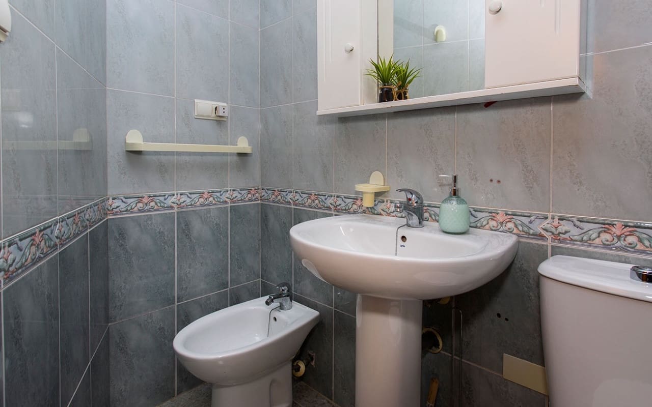 1 quarto Estúdio para venda em Torrevieja com piscina - 88 000 € (Ref: 9369370)