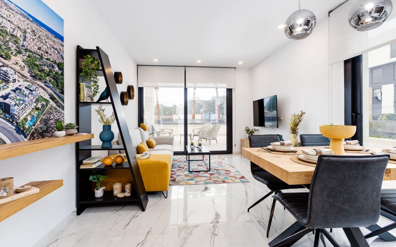 2 sypialnia Dom na sprzedaż w Ciudad Quesada z basenem - 300 000 € (Ref: 9373856)