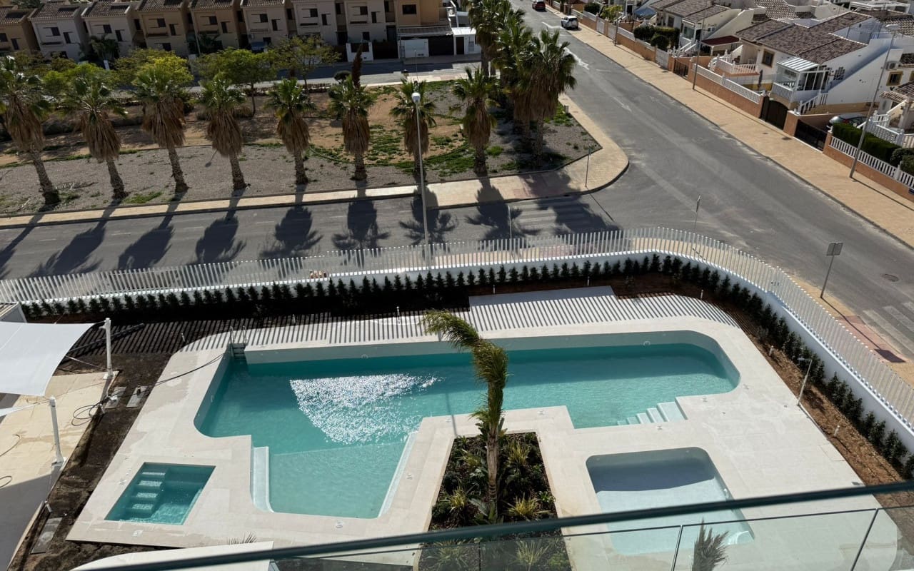 3 chambre Appartement à vendre à Cabo Roig avec piscine - 369 000 € (Ref: 9373867)