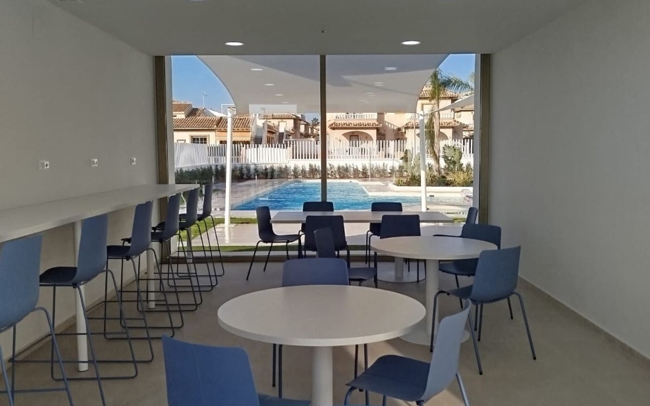 3 chambre Appartement à vendre à Cabo Roig avec piscine - 369 000 € (Ref: 9373867)