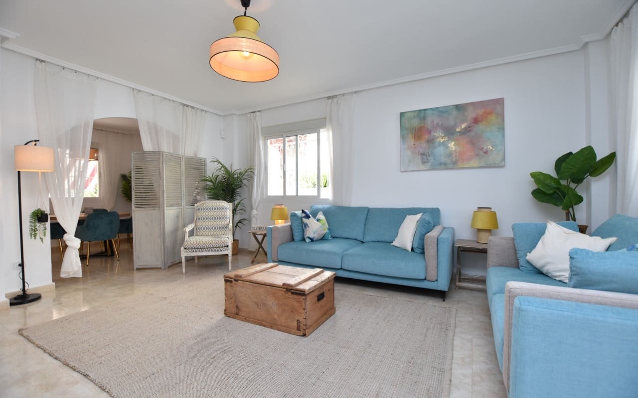 2 soveværelse Byhus til salg i Dona Pepa med swimmingpool - € 255.000 (Ref: 9379324)