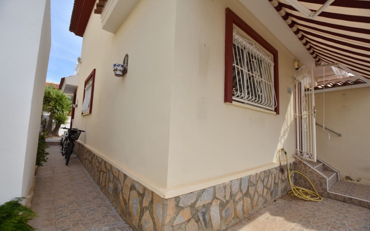 2 soveværelse Byhus til salg i Dona Pepa med swimmingpool - € 255.000 (Ref: 9379324)