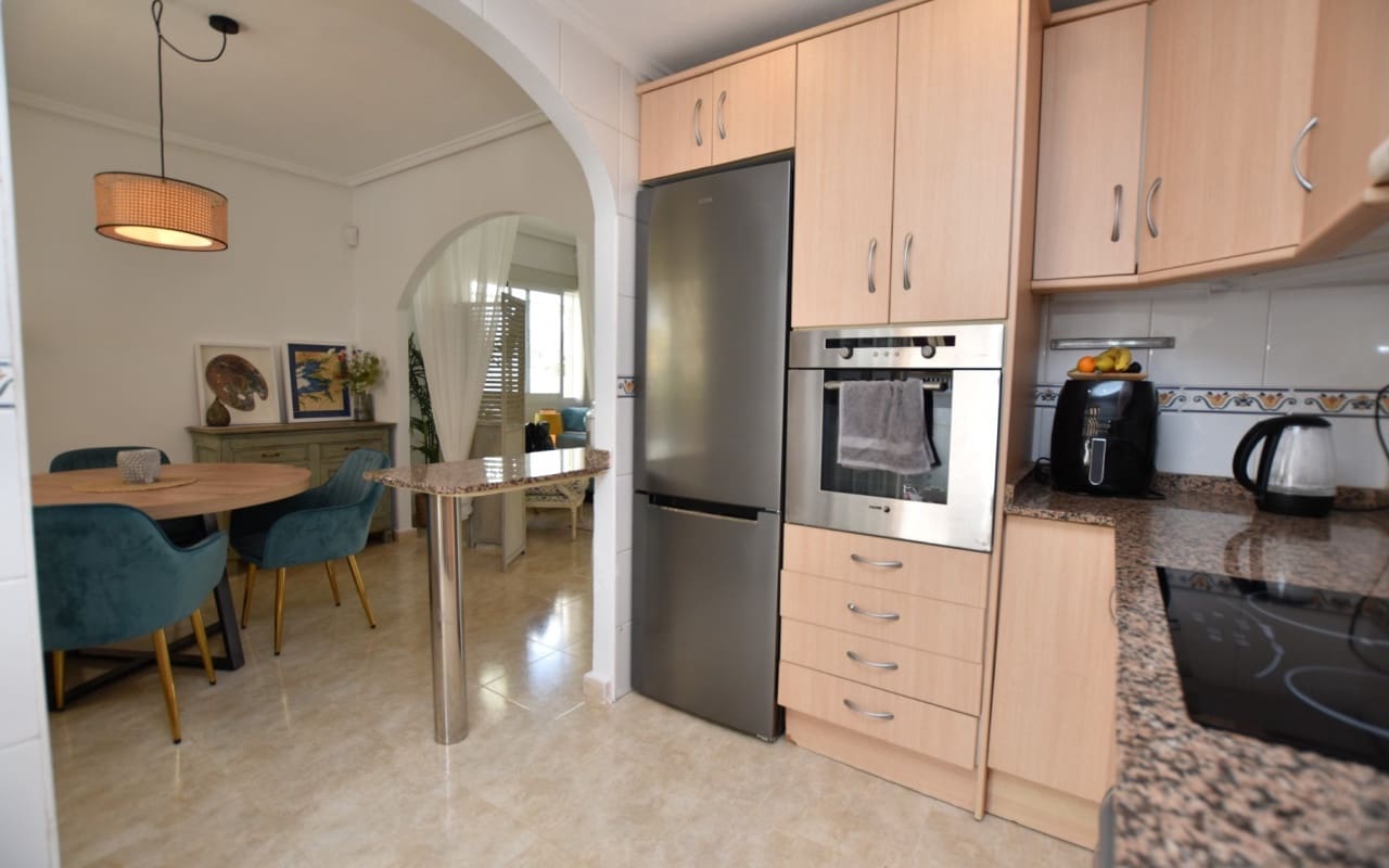 2 soveværelse Byhus til salg i Dona Pepa med swimmingpool - € 255.000 (Ref: 9379324)