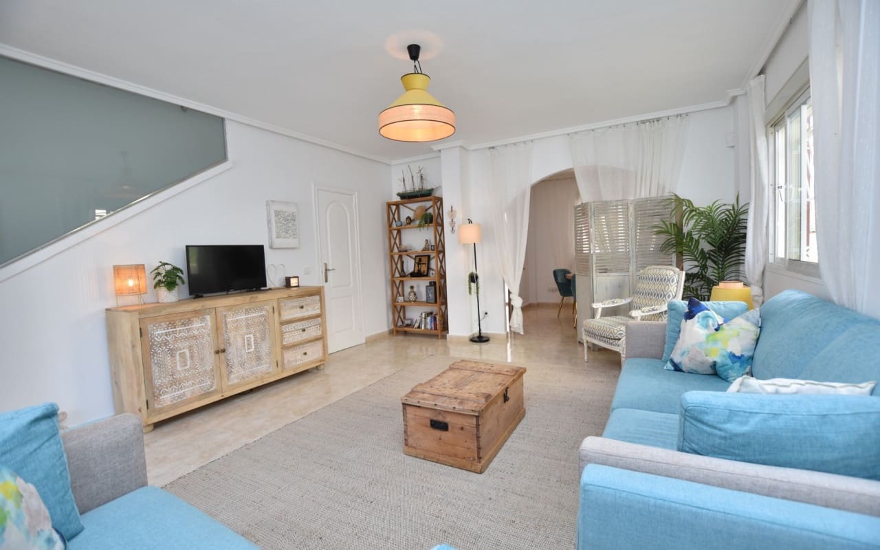 2 soveværelse Byhus til salg i Dona Pepa med swimmingpool - € 255.000 (Ref: 9379324)