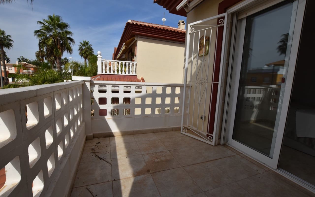 2 soveværelse Byhus til salg i Dona Pepa med swimmingpool - € 255.000 (Ref: 9379324)