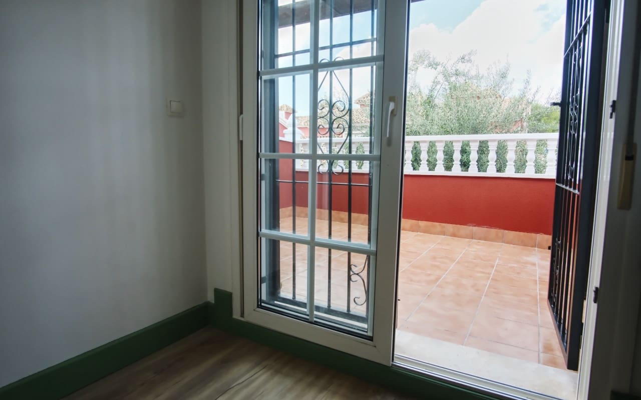 3 quarto Moradia para venda em Orihuela Costa com piscina - 239 000 € (Ref: 9383772)