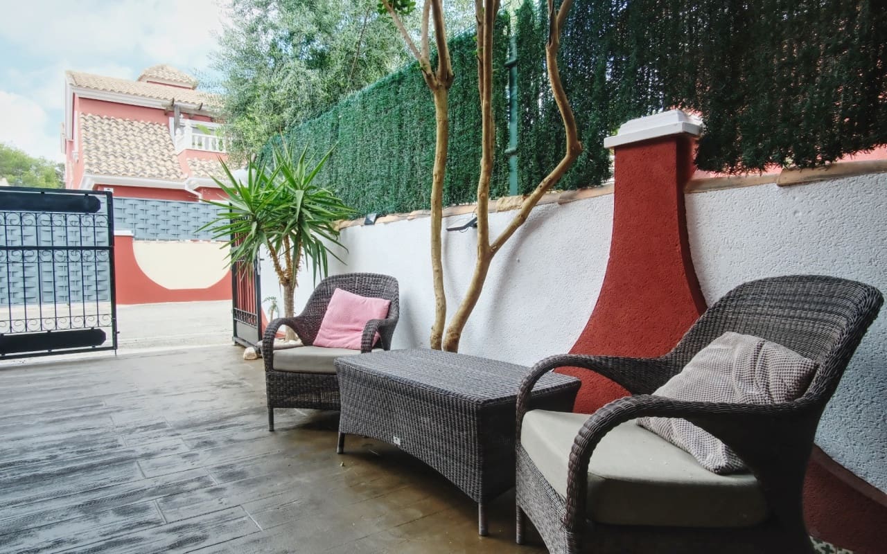 3 quarto Moradia para venda em Orihuela Costa com piscina - 239 000 € (Ref: 9383772)