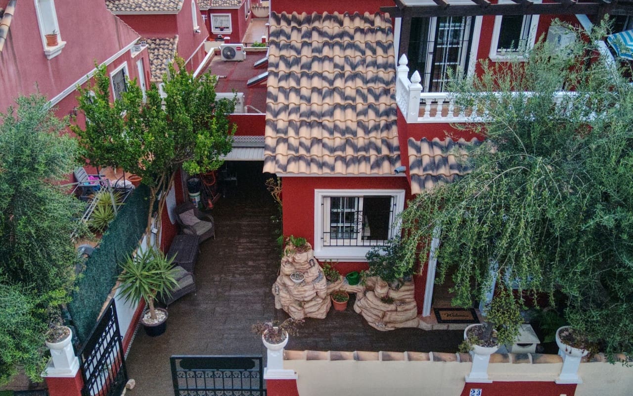 3 quarto Moradia para venda em Orihuela Costa com piscina - 239 000 € (Ref: 9383772)