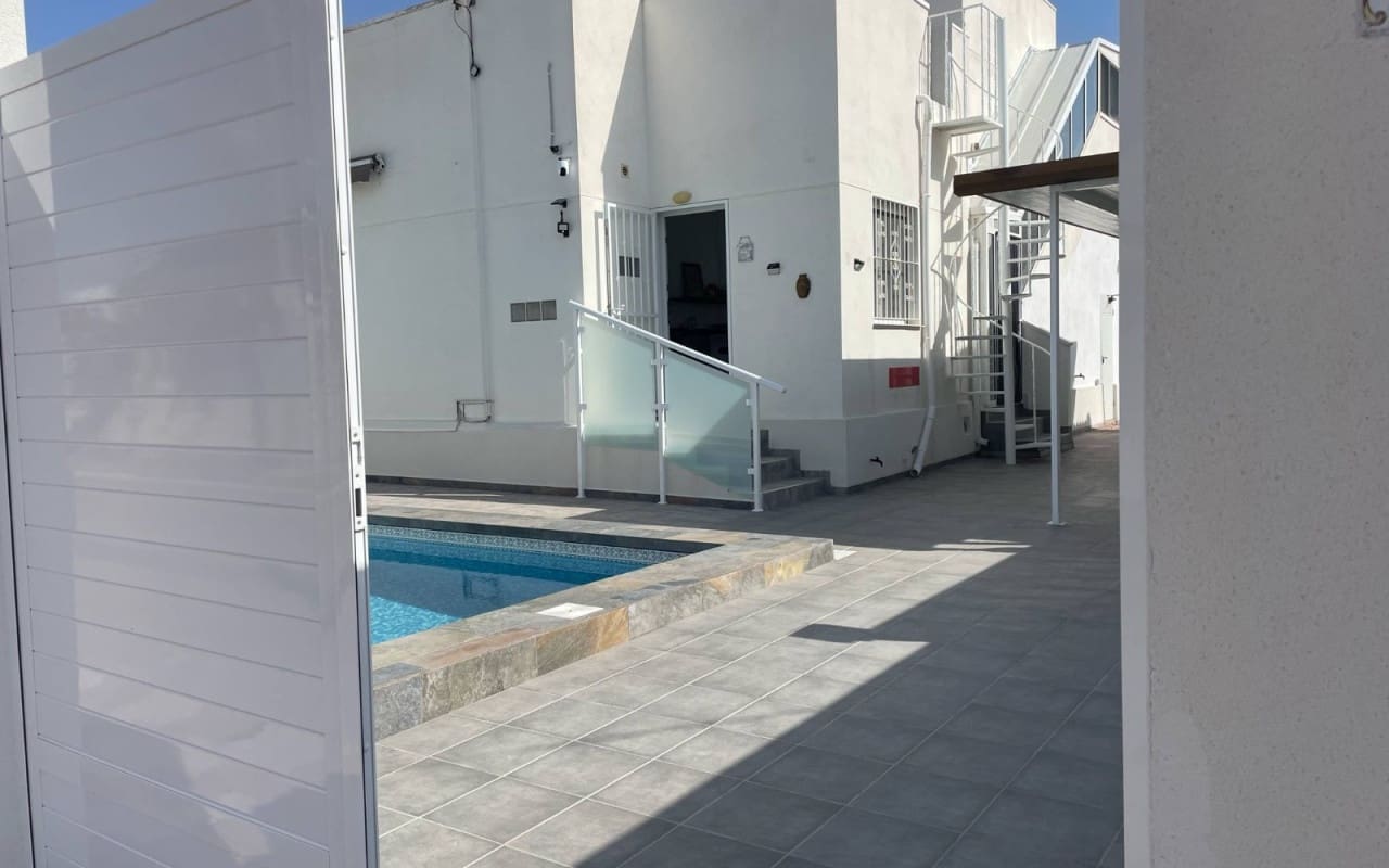 3 chambre Villa/Maison à vendre à San Luis avec piscine - 370 000 € (Ref: 9383774)