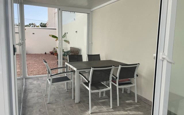 3 soverom Villa til salgs i San Luis, Torrevieja med svømmebasseng - € 370 000 (Ref: 9383774)