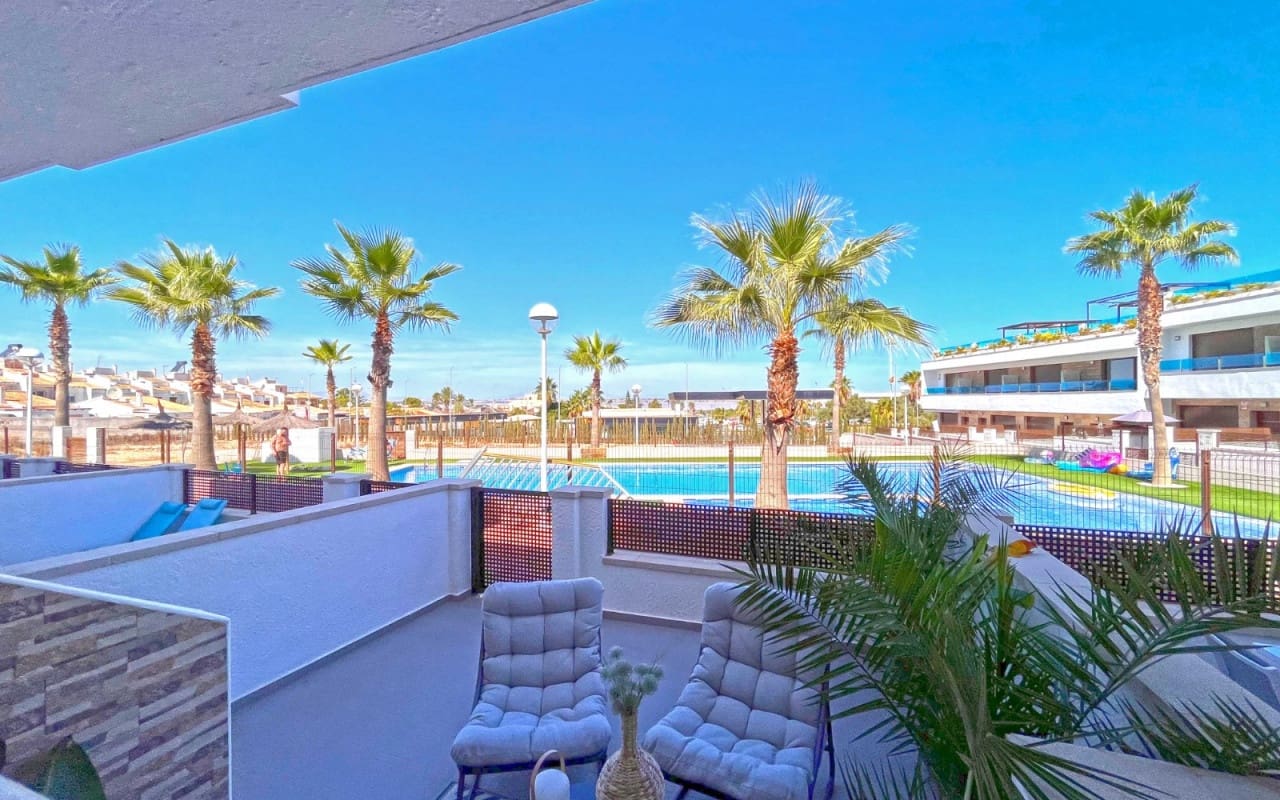 3 slaapkamer Huis te koop in Los Balcones met zwembad - € 299.000 (Ref: 9383776)