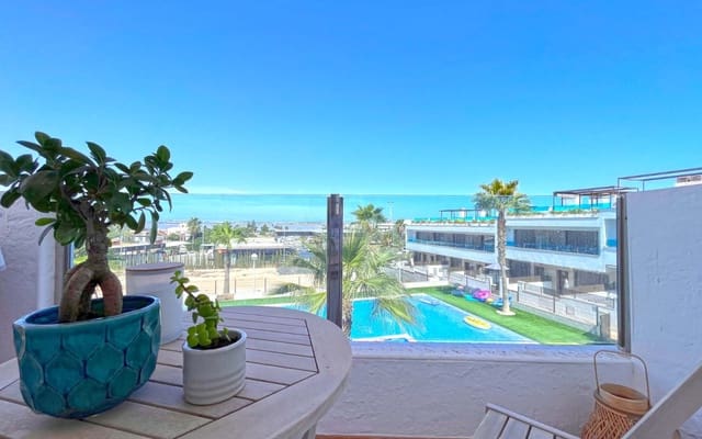 3 bedroom Townhouse for sale in Los Balcones with pool - € 299,000 (Ref: 9383776)