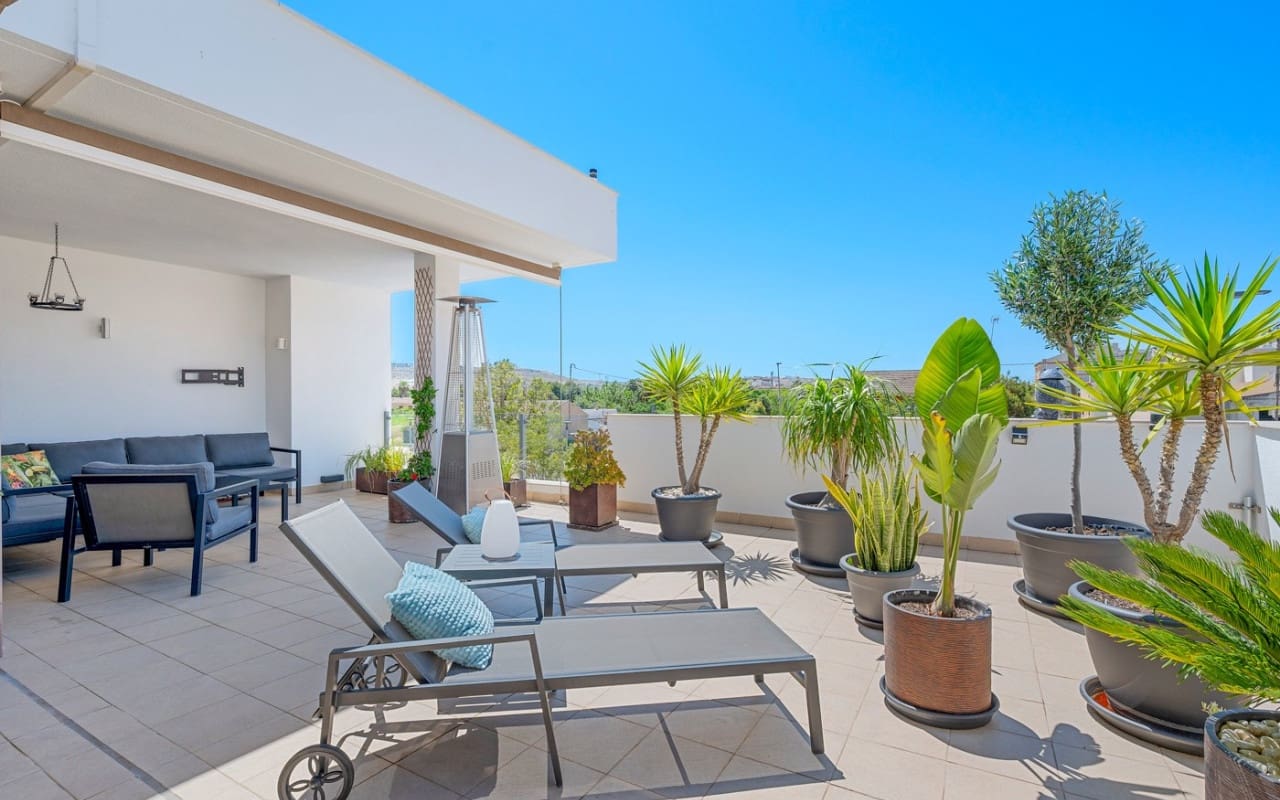 3 bedroom Townhouse for sale in Formentera del Segura with pool - € 339,000 (Ref: 9383778)