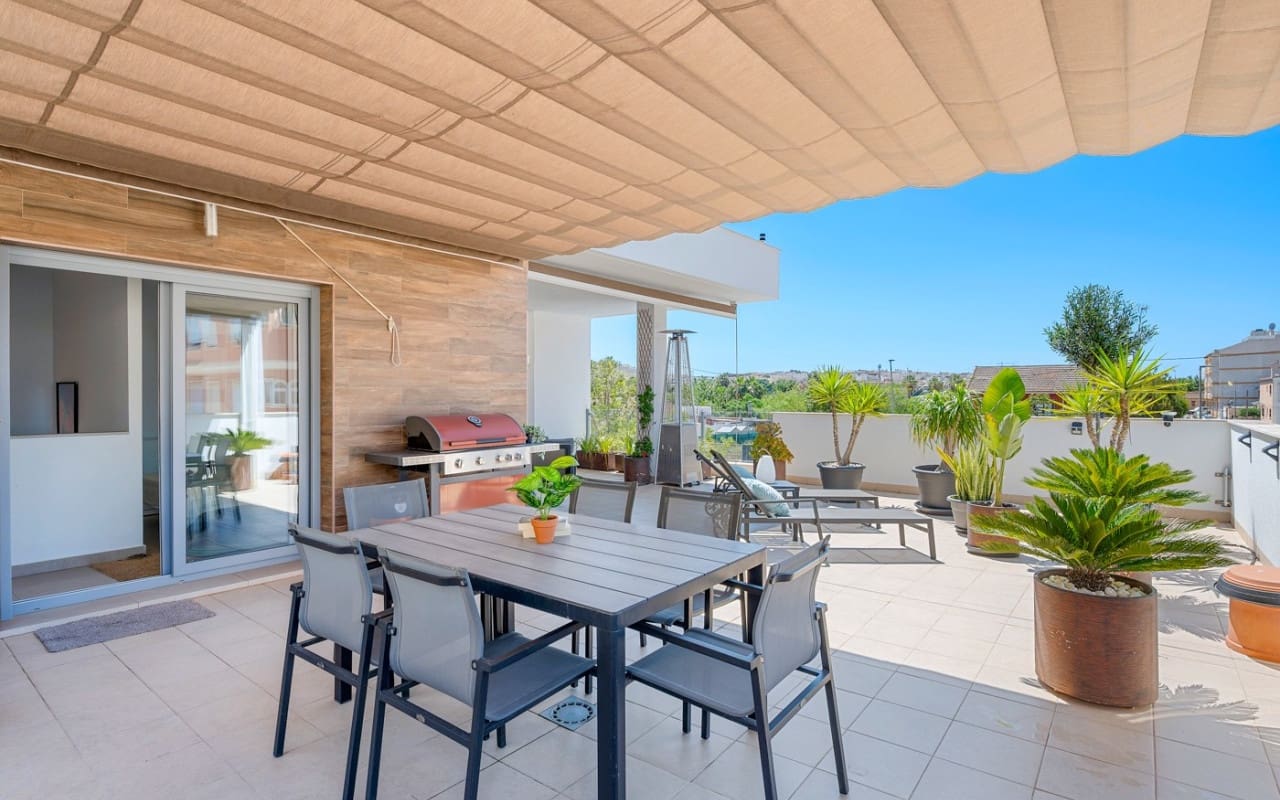 3 bedroom Townhouse for sale in Formentera del Segura with pool - € 339,000 (Ref: 9383778)