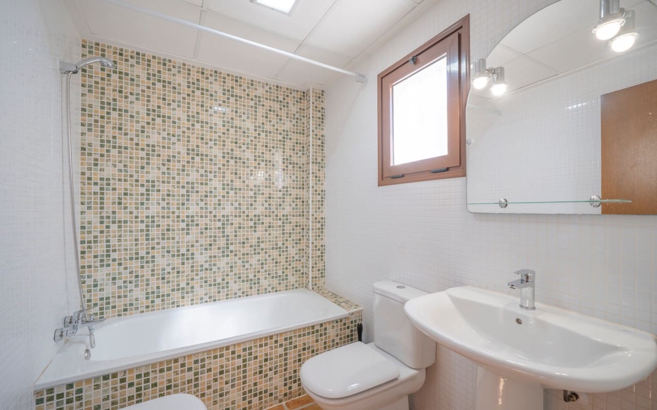 3 bedroom Townhouse for sale in Algorfa with pool - € 230,000 (Ref: 9383782)