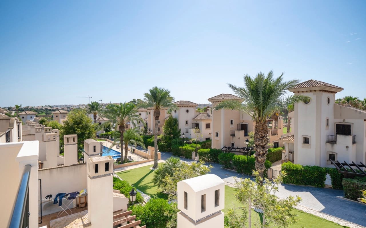 3 bedroom Townhouse for sale in Algorfa with pool - € 230,000 (Ref: 9383782)