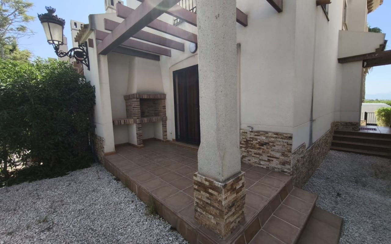 Chalet de 3 habitaciones en Algorfa en venta con piscina - 220.000 € (Ref: 9383783)