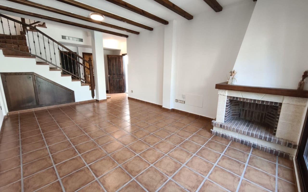 Chalet de 3 habitaciones en Algorfa en venta con piscina - 220.000 € (Ref: 9383783)