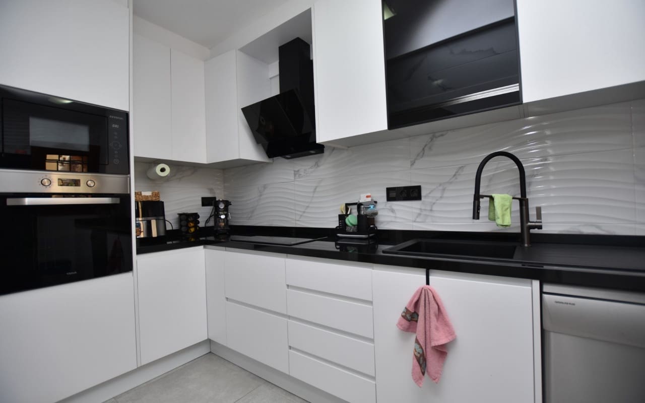 Casa de 3 habitaciones en Algorfa en venta con piscina - 195.000 € (Ref: 9383784)