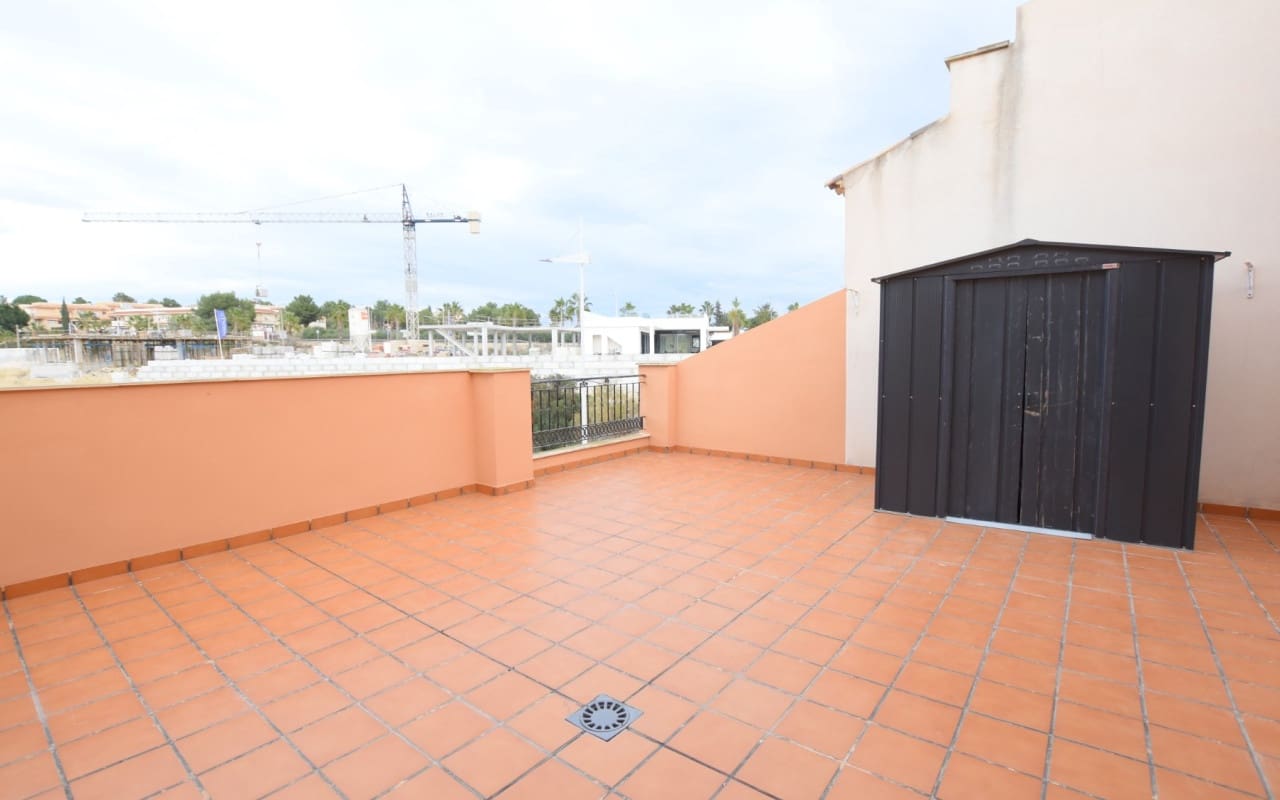 Casa de 3 habitaciones en Algorfa en venta con piscina - 195.000 € (Ref: 9383784)