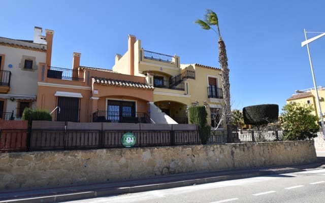 Casa de 3 habitaciones en Algorfa en venta con piscina - 195.000 € (Ref: 9383784)