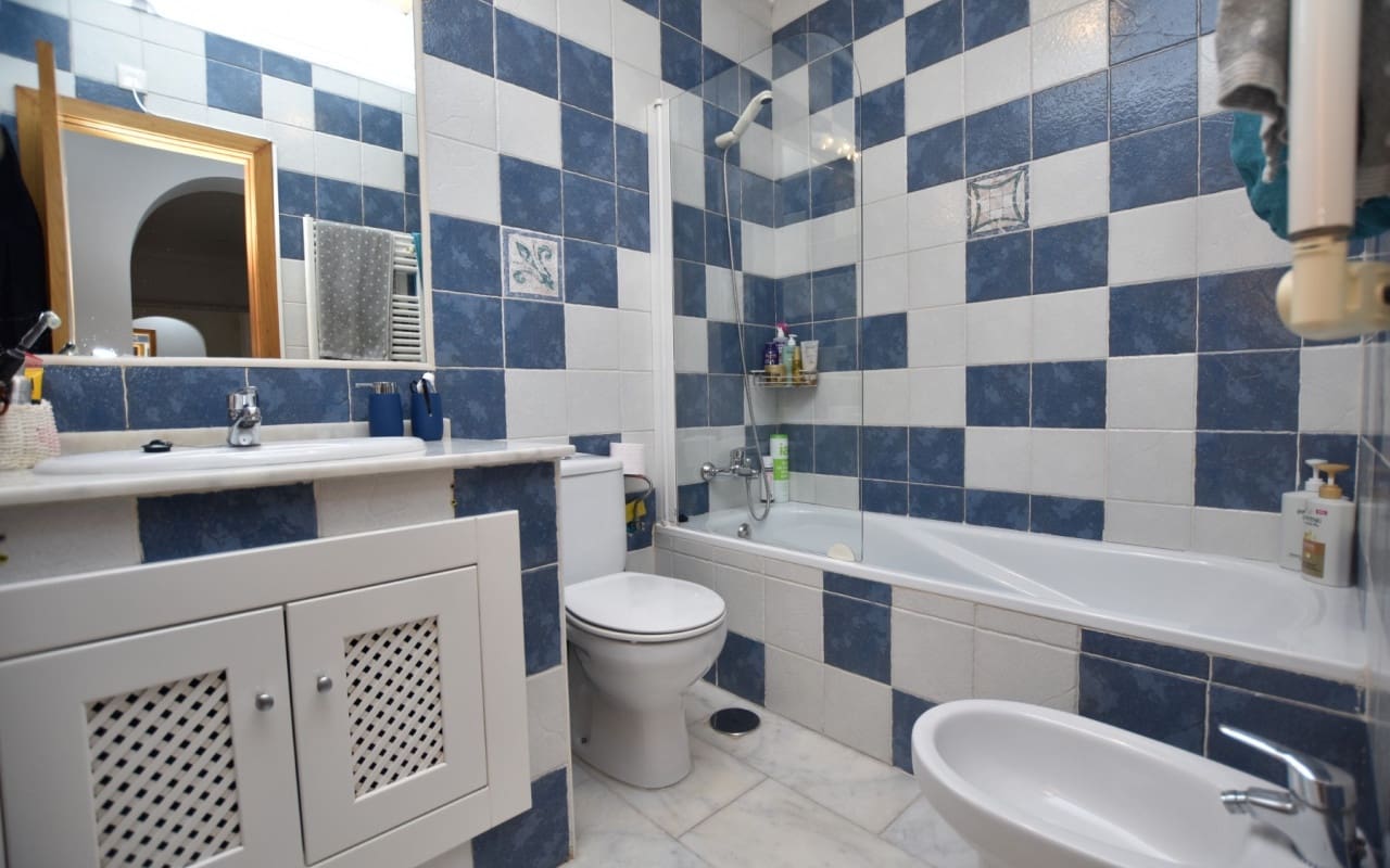 Casa de 3 habitaciones en Algorfa en venta con piscina - 195.000 € (Ref: 9383784)