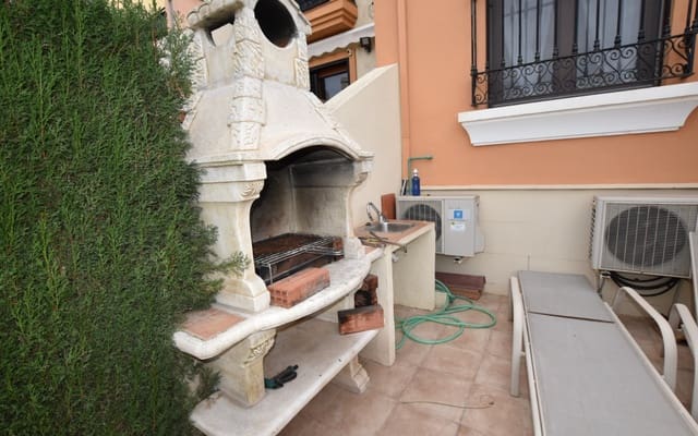 Casa de 3 habitaciones en Algorfa en venta con piscina - 195.000 € (Ref: 9383784)