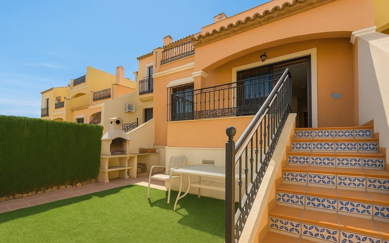 Casa de 3 habitaciones en Algorfa en venta con piscina - 195.000 € (Ref: 9383784)