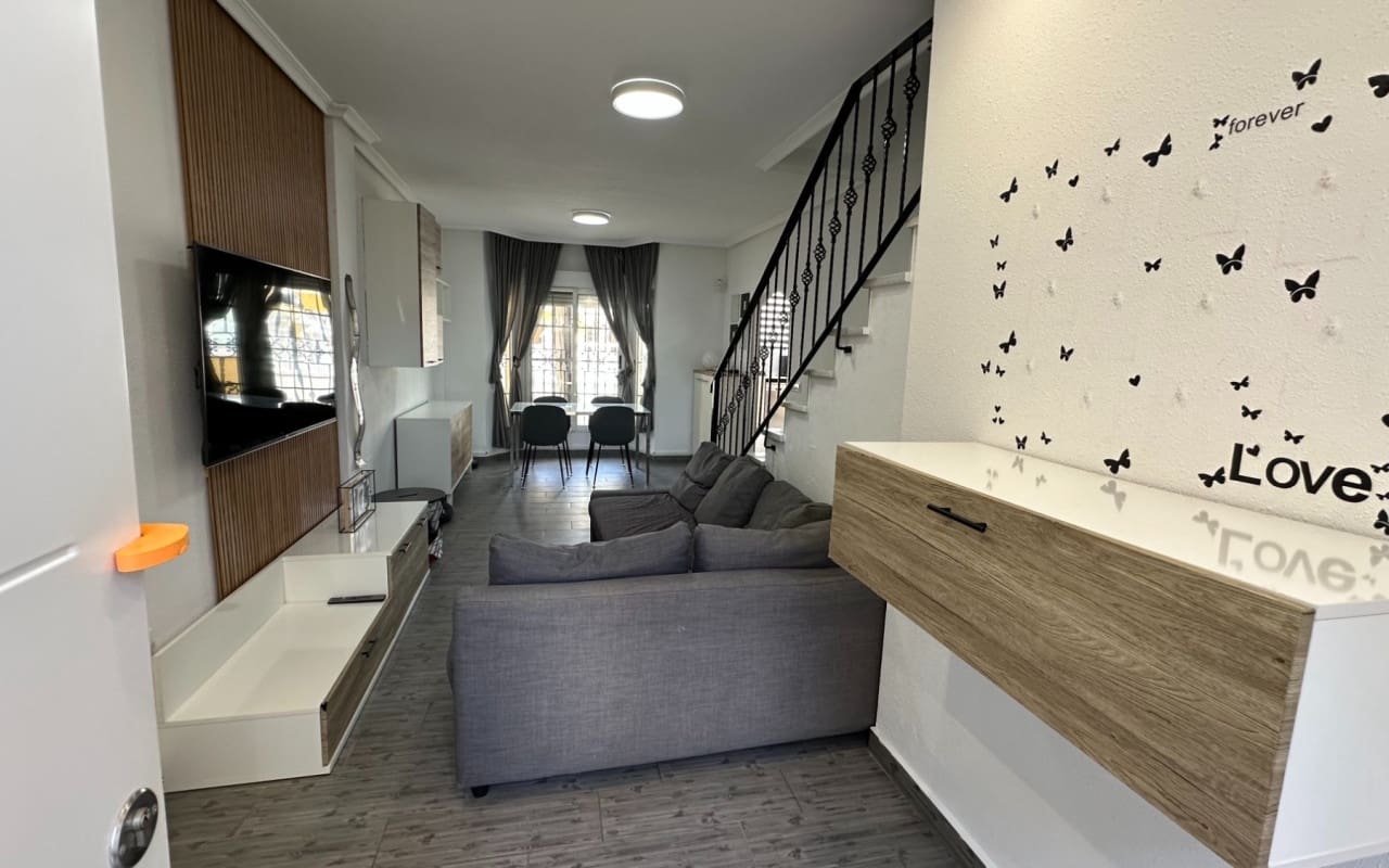 3 bedroom Townhouse for sale in El Raso with pool - € 214,900 (Ref: 9383787)