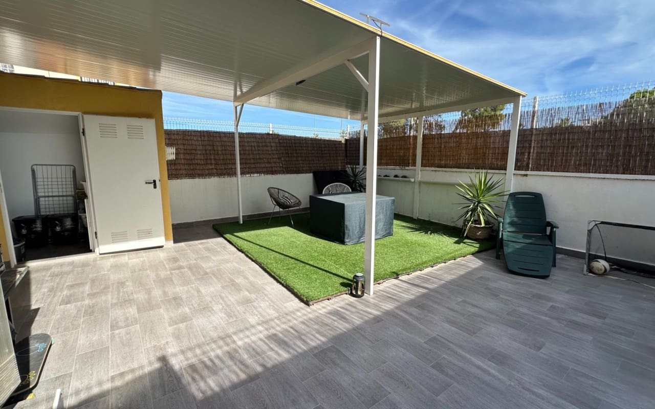 3 bedroom Townhouse for sale in El Raso with pool - € 214,900 (Ref: 9383787)