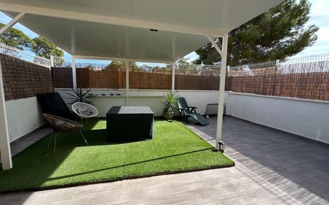 3 bedroom Townhouse for sale in El Raso, Guardamar del Segura with pool - € 214,900 (Ref: 9383787)