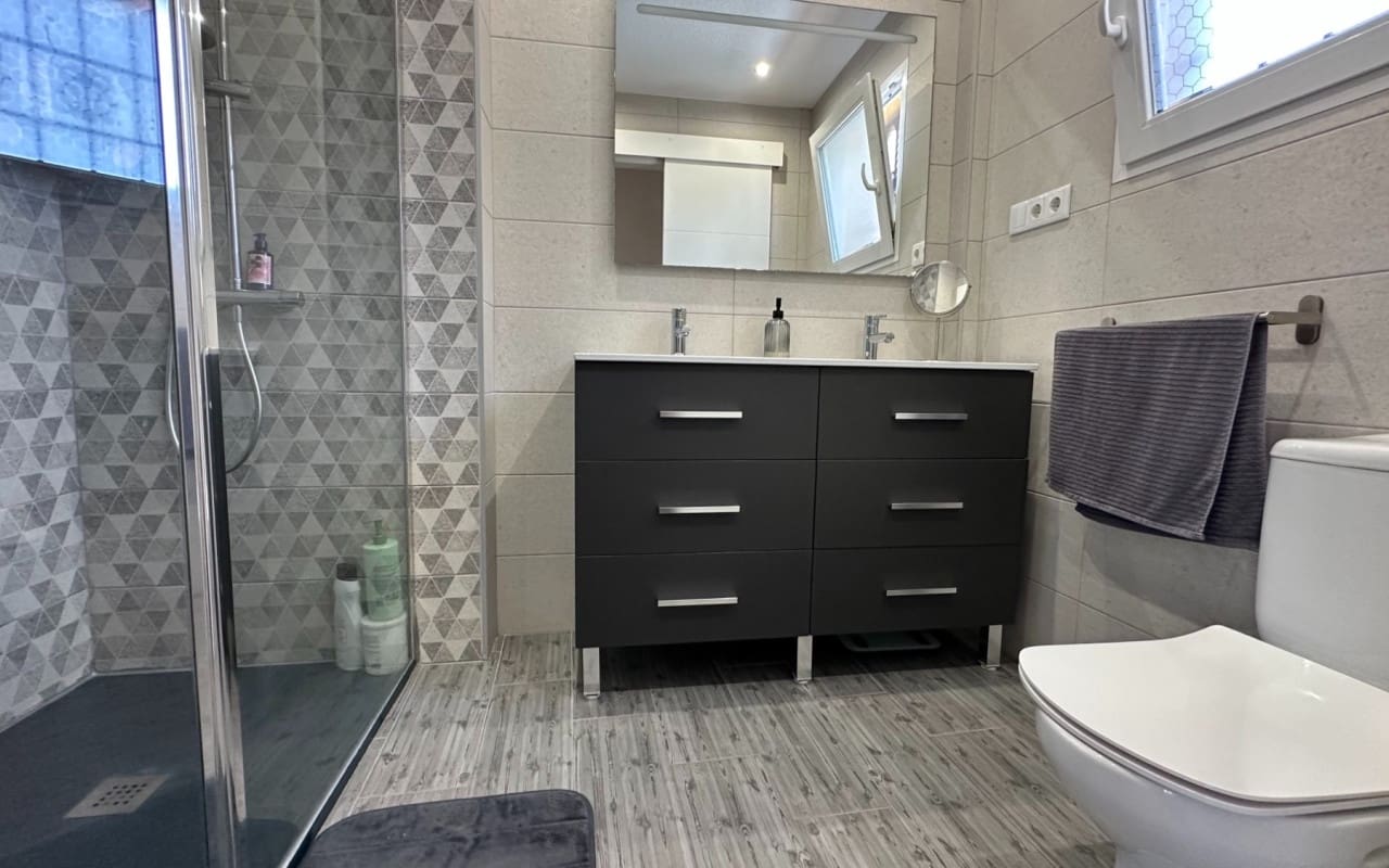 3 bedroom Townhouse for sale in El Raso with pool - € 214,900 (Ref: 9383787)