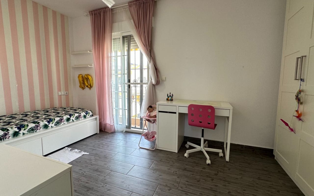 3 bedroom Townhouse for sale in El Raso with pool - € 214,900 (Ref: 9383787)