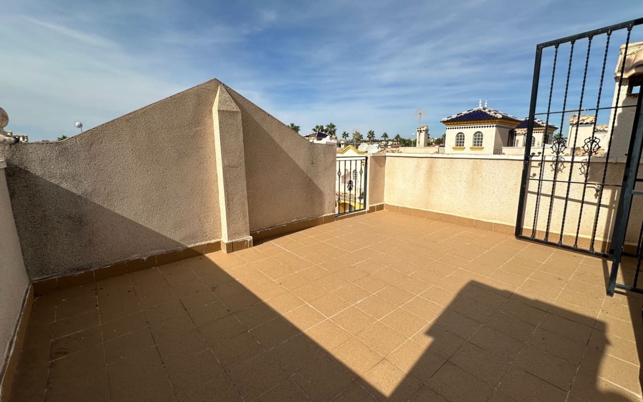 3 bedroom Townhouse for sale in El Raso with pool - € 214,900 (Ref: 9383787)