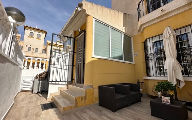 3 bedroom Townhouse for sale in El Raso, Guardamar del Segura with pool - € 214,900 (Ref: 9383787)