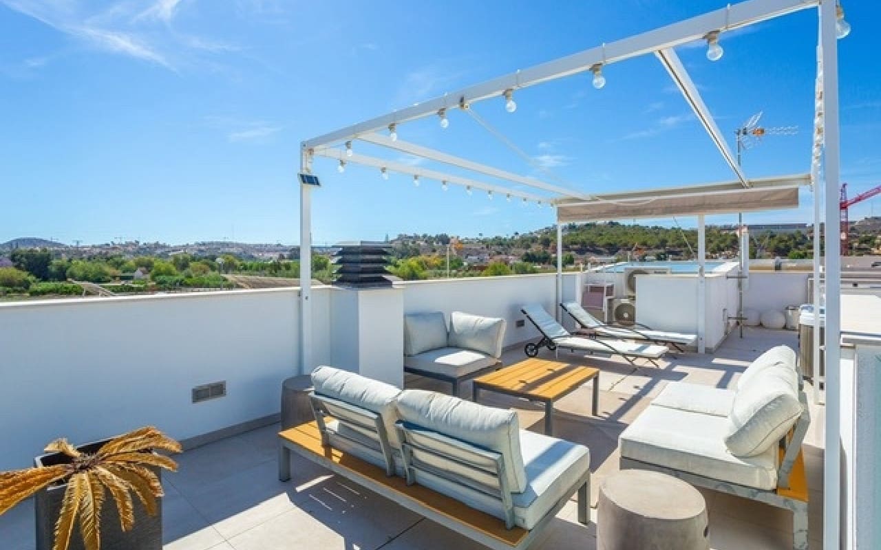 3 slaapkamer Huis te koop in Ciudad Quesada met zwembad - € 389.000 (Ref: 9383789)