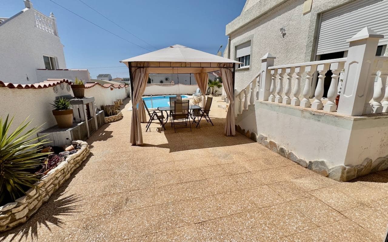 3 quarto Moradia para venda em Ciudad Quesada com piscina - 375 000 € (Ref: 9383790)