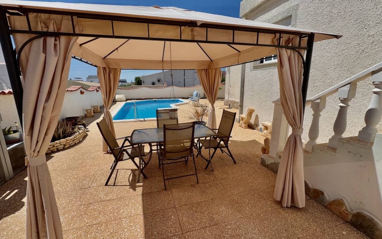 3 quarto Moradia para venda em Ciudad Quesada com piscina - 375 000 € (Ref: 9383790)