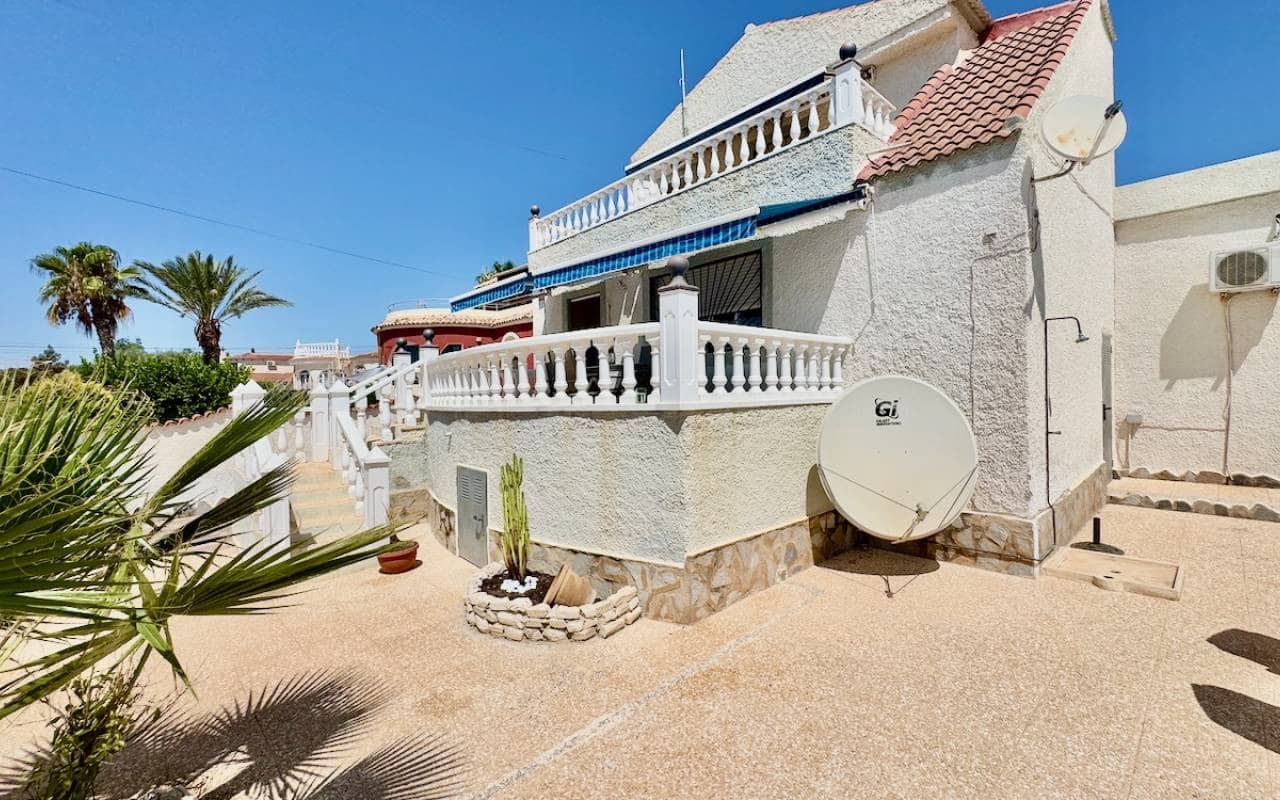 3 quarto Moradia para venda em Ciudad Quesada com piscina - 375 000 € (Ref: 9383790)