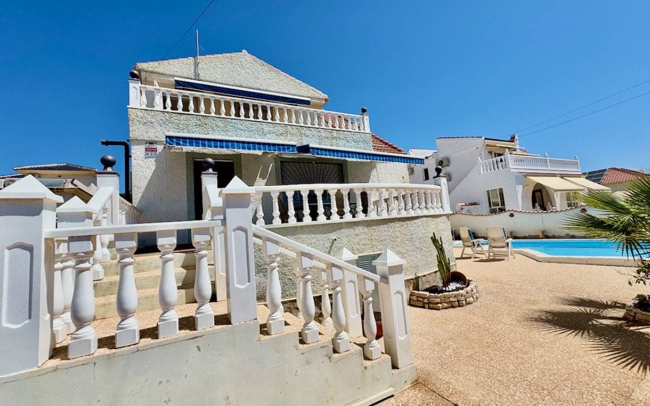 3 quarto Moradia para venda em Ciudad Quesada com piscina - 375 000 € (Ref: 9383790)