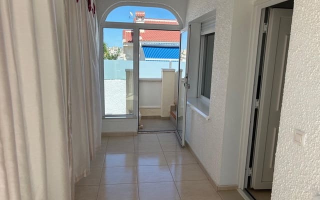 2 bedroom Villa for sale in La Marquesa, Rojales with pool - € 215,000 (Ref: 9383794)