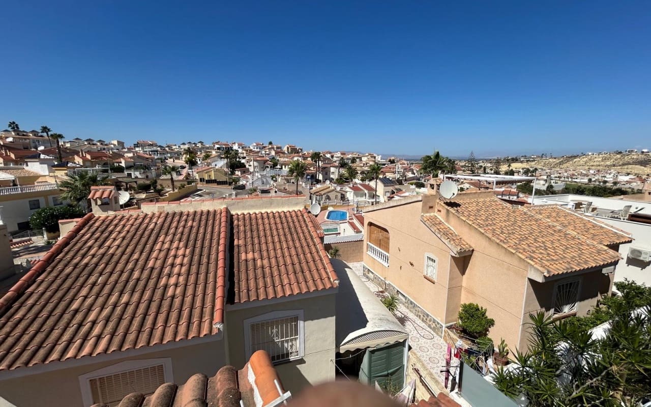 2 quarto Moradia para venda em La Marquesa com piscina - 215 000 € (Ref: 9383794)