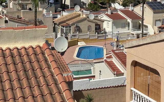2 bedroom Villa for sale in La Marquesa, Rojales with pool - € 215,000 (Ref: 9383794)