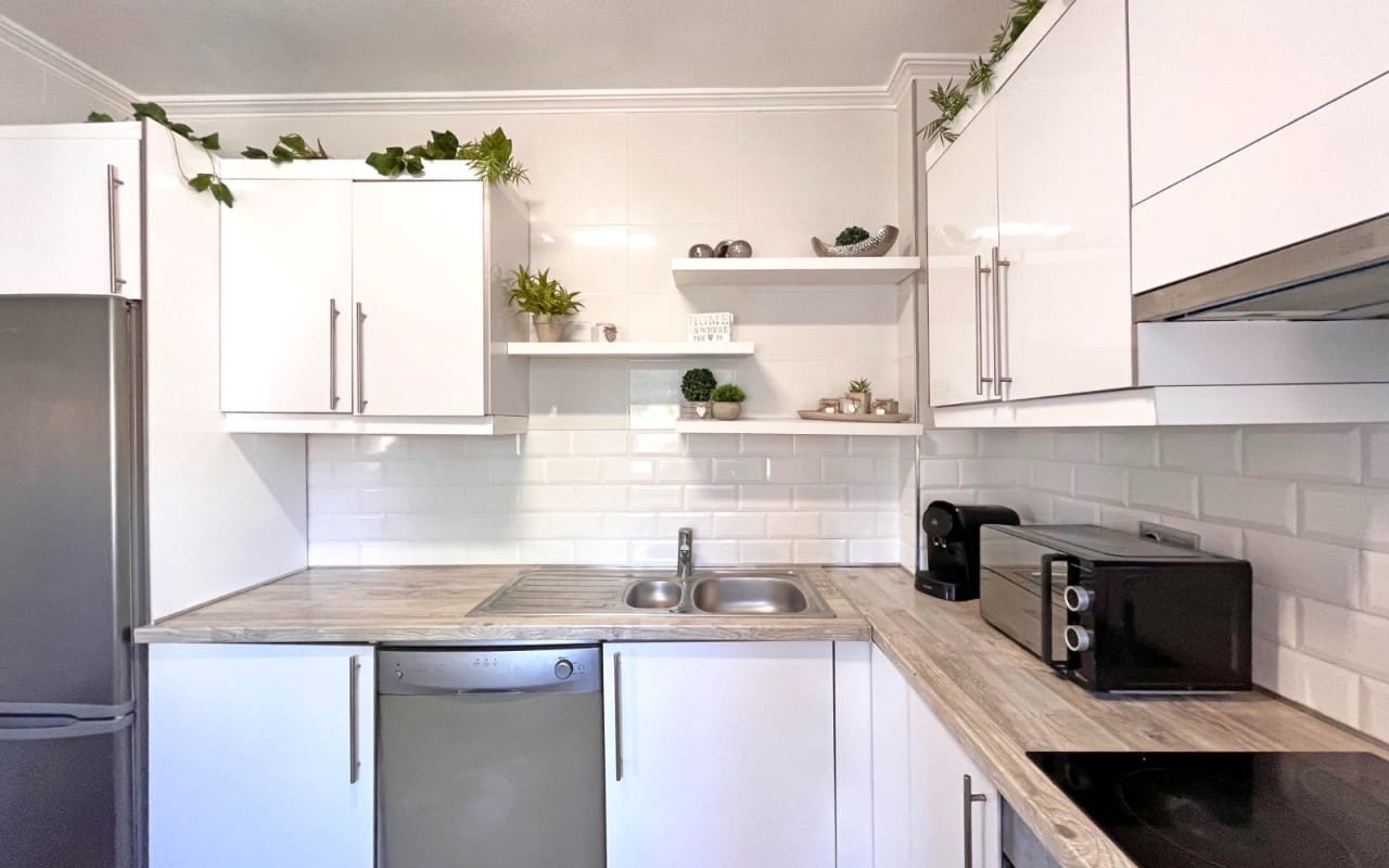 4 slaapkamer Villa te koop in La Zenia met zwembad - € 399.990 (Ref: 9383798)