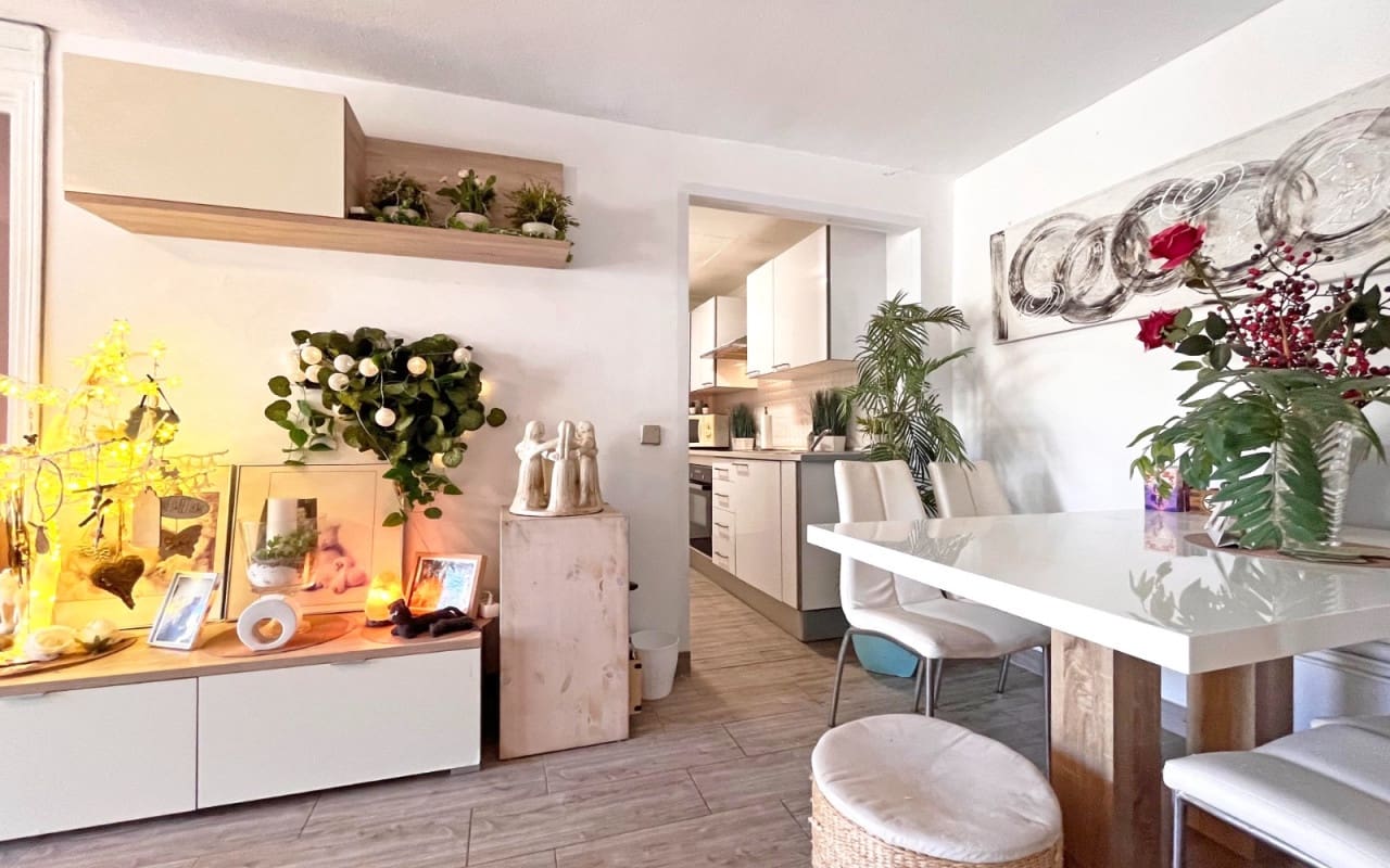 4 slaapkamer Villa te koop in La Zenia met zwembad - € 399.990 (Ref: 9383798)