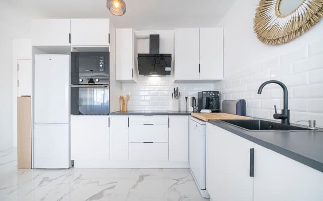 2 chambre Appartement de Plage à vendre à Punta Prima, Orihuela avec piscine - 275 000 € (Ref: 9383799)